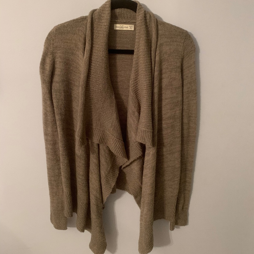 Abercrombie & Fitch brown sweater cardigan